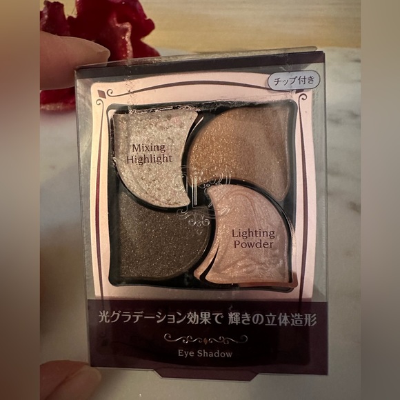 Eyeshadow palette, lipstick and 5 glitter glam (NEW) - Picture 7 of 12